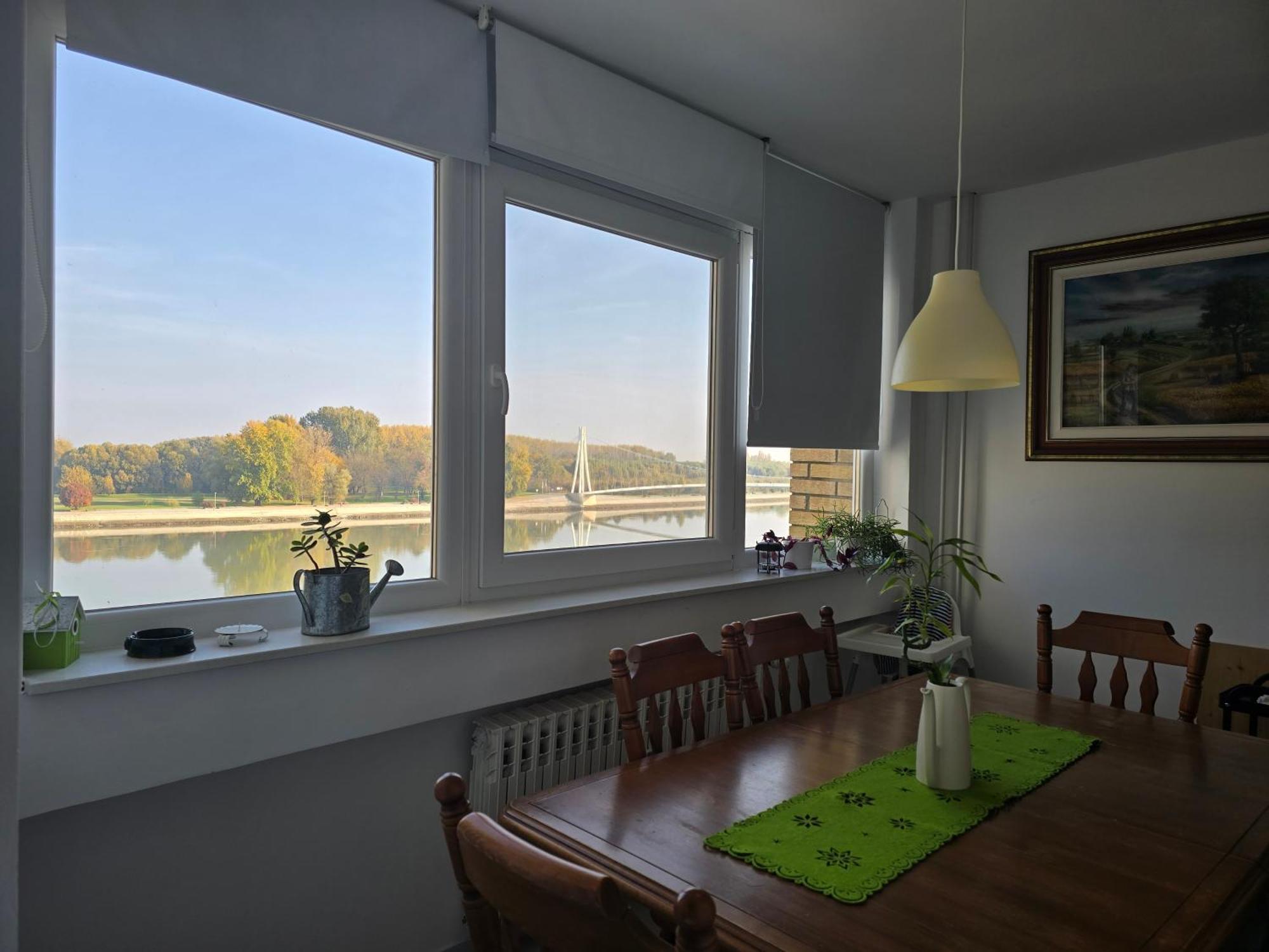 Riverview Apartment Osijek Exteriör bild