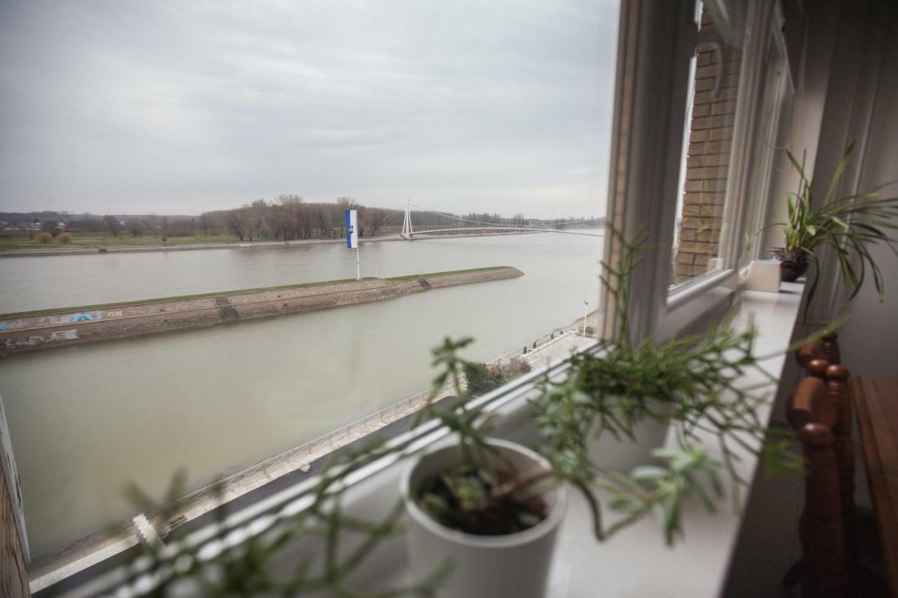 Riverview Apartment Osijek Exteriör bild
